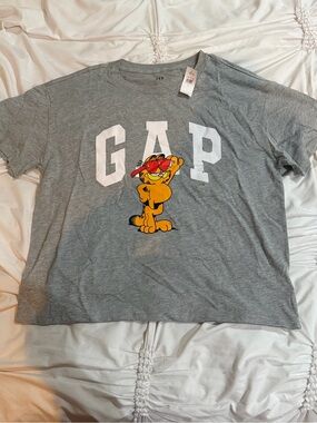 gap × garfield logo graphic tee (nwt)